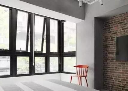 外推窗戶怎么做窗紗?如何安裝防盜網(wǎng)?襄陽鼎業(yè)裝修老師傅專業(yè)講解