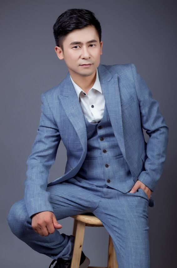 鼎業裝飾設計師-李飛